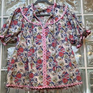 entro Floral Print Top with Pink Trim
